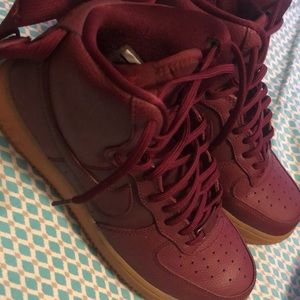 High top night Maroon Air Force 1’s